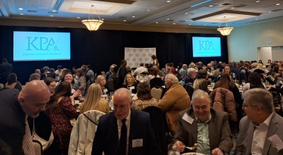 Attendees of the Kentucky Press Association's 2025 annual gathering congregate at the Hyatt Regency in Lexington. (David Mamaril Horowitz / Daily News)